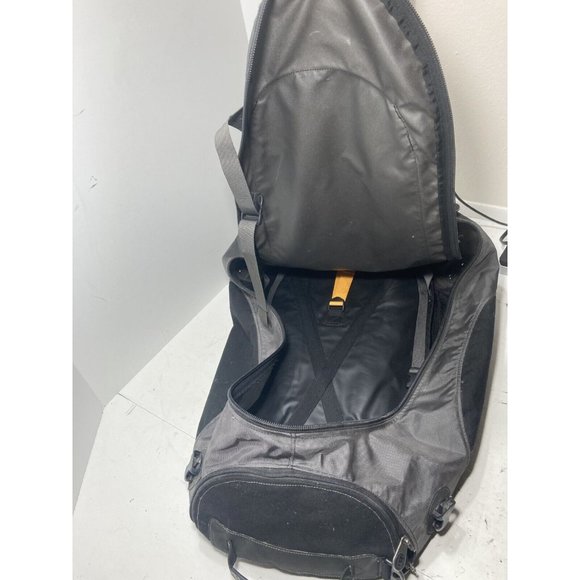 REI Backpack/Duffel bag Missing Detachable Front - Picture 6 of 6